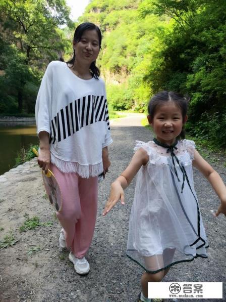 带女友一起外出旅游住宿怎么办 带女友一起外出旅游住宿怎么办