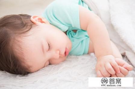 小孩子晚上睡觉磨牙是怎么回事'?该怎么办